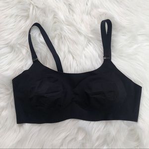 SOLD NWOT Knix Evolution Wireless Bra Black Size 4